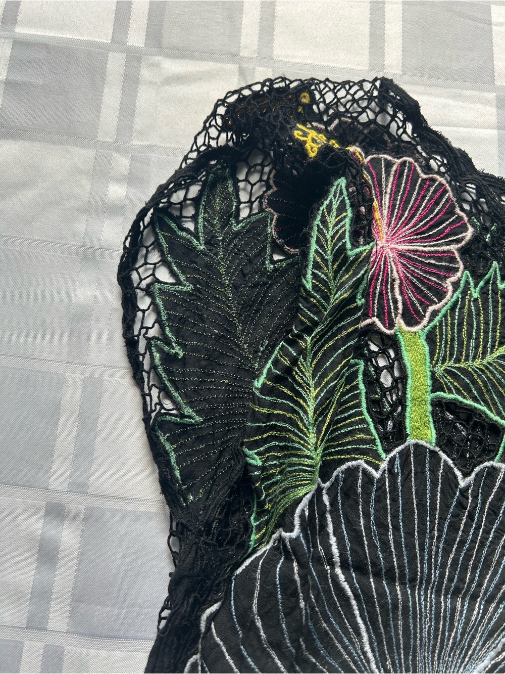 Black Floral Embroidered Lace Capped Sleeve Top - Picture 10 of 16